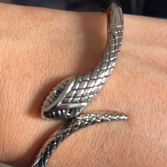 Serpent bangle - Picture 4 of 4